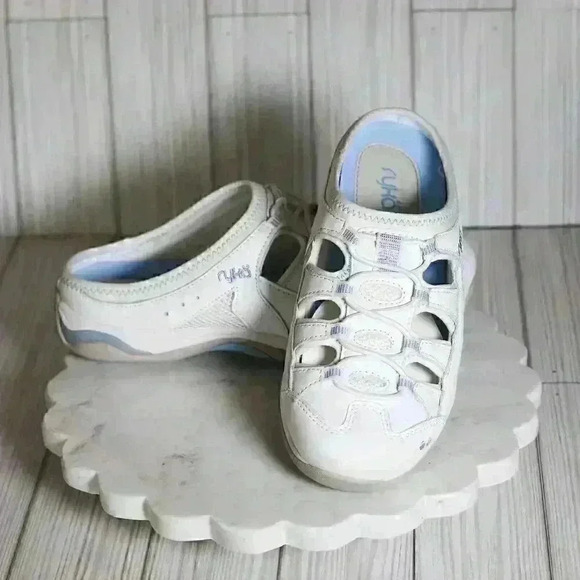 Women's Ryka White/blue leather top slip on sneaker size 6W - Picture 2 of 16